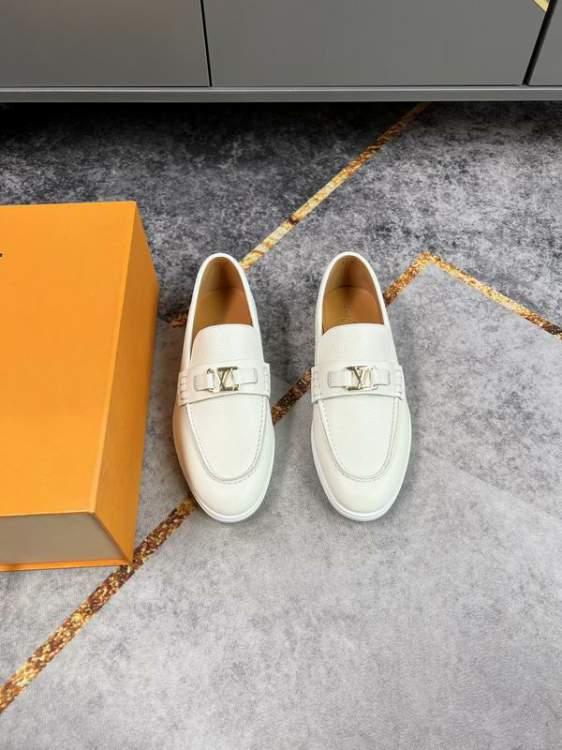 Picture of Louis Vuitton Shoes _SKULVsz38-45mnf010814018